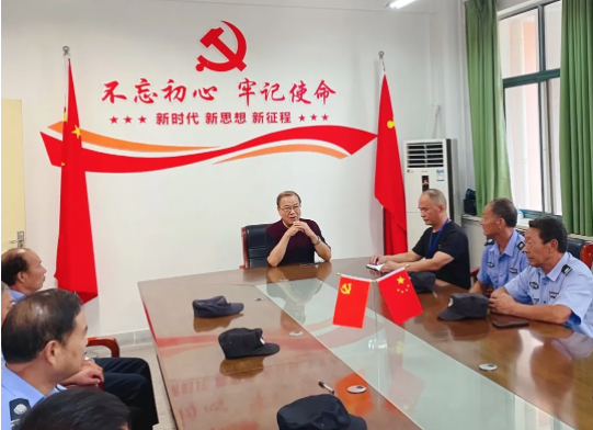 為校園安全保駕護(hù)航 ｜ 復(fù)興學(xué)校新學(xué)期保安集中培訓(xùn)會