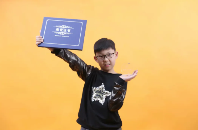 小學部丨“紅領巾”讀書吧（第一期：五三班黃炳暢）
