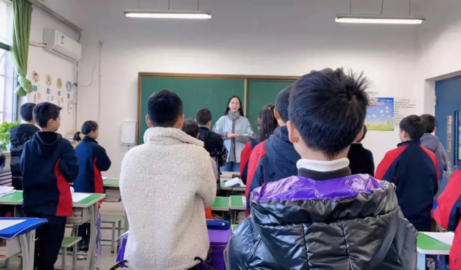 小學(xué)部丨與經(jīng)典相伴，與圣賢同行— 古詩(shī)文誦讀展示
