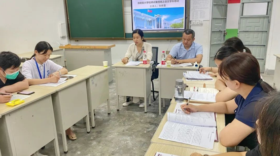 洛龍教研室專家傾囊相授，復(fù)興語數(shù)英教師受益匪淺——初中部語數(shù)英學(xué)科培訓(xùn)紀(jì)實