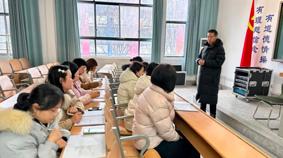 統(tǒng)一思想明目標(biāo)，火力全開抓落實！——初中部舉行教育教學(xué)工作提升系列專題活動 || 洛陽復(fù)興學(xué)校